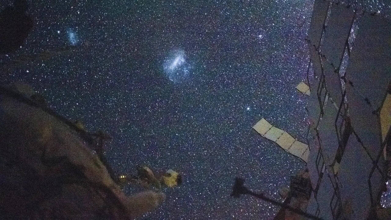 सात खिड़कियों वाला कपोला Cupola