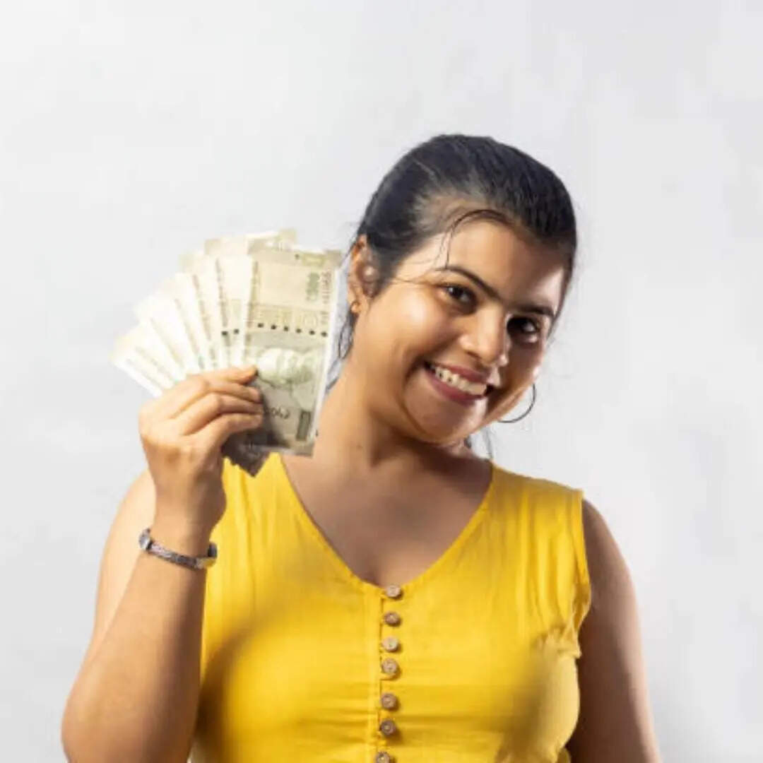 ​7th Pay Commission DA Hike: कितनी बढ़ेगी सैलरी?​