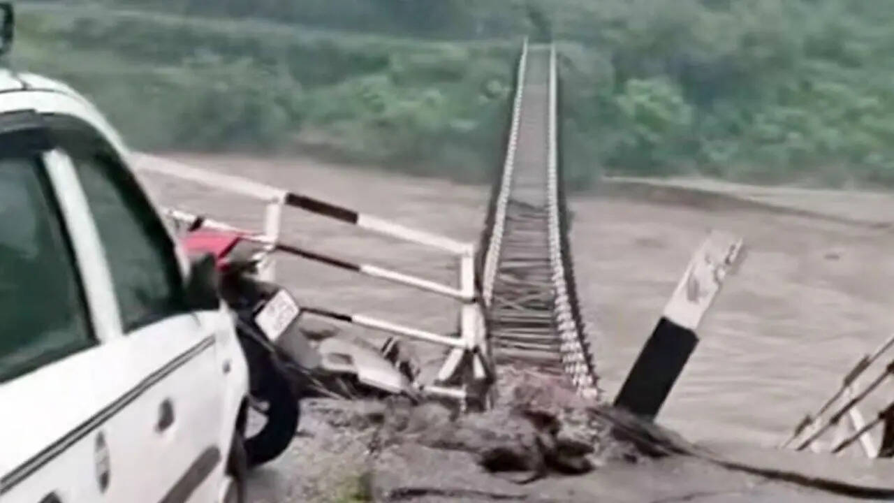 अचानक क्यों फटते है बादल