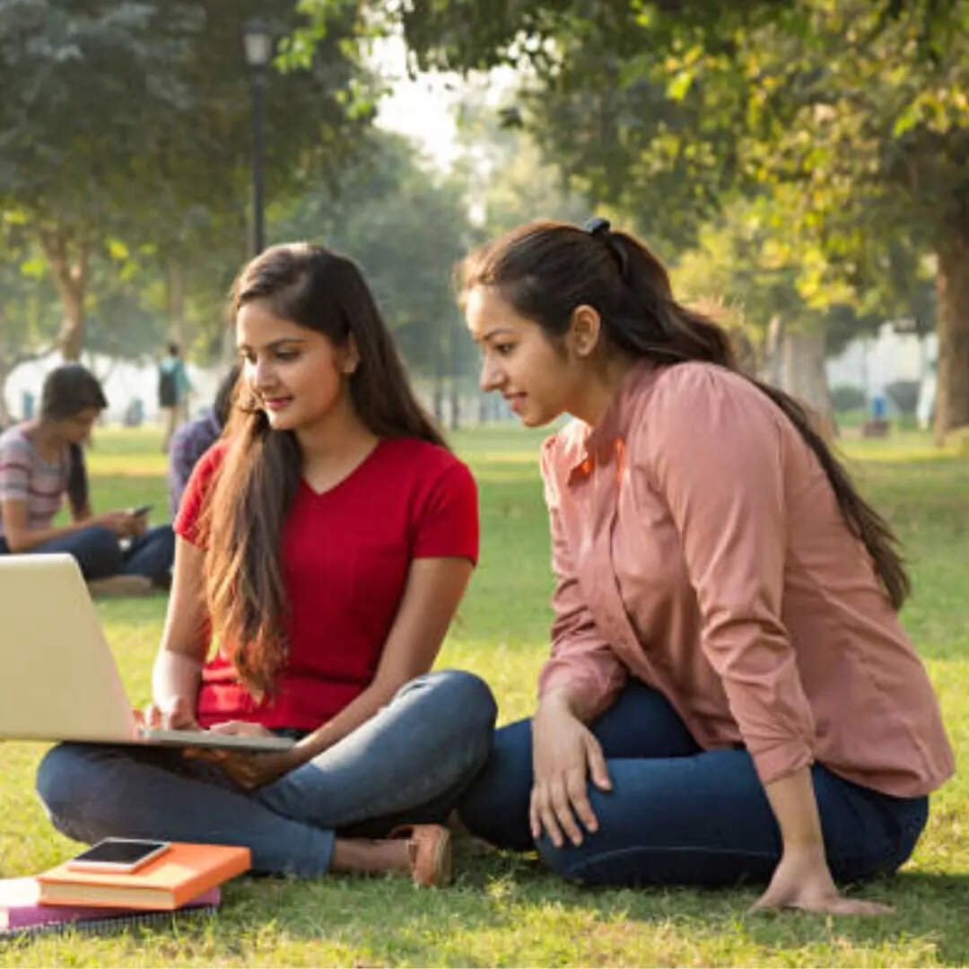 तीन साल का कोर्स