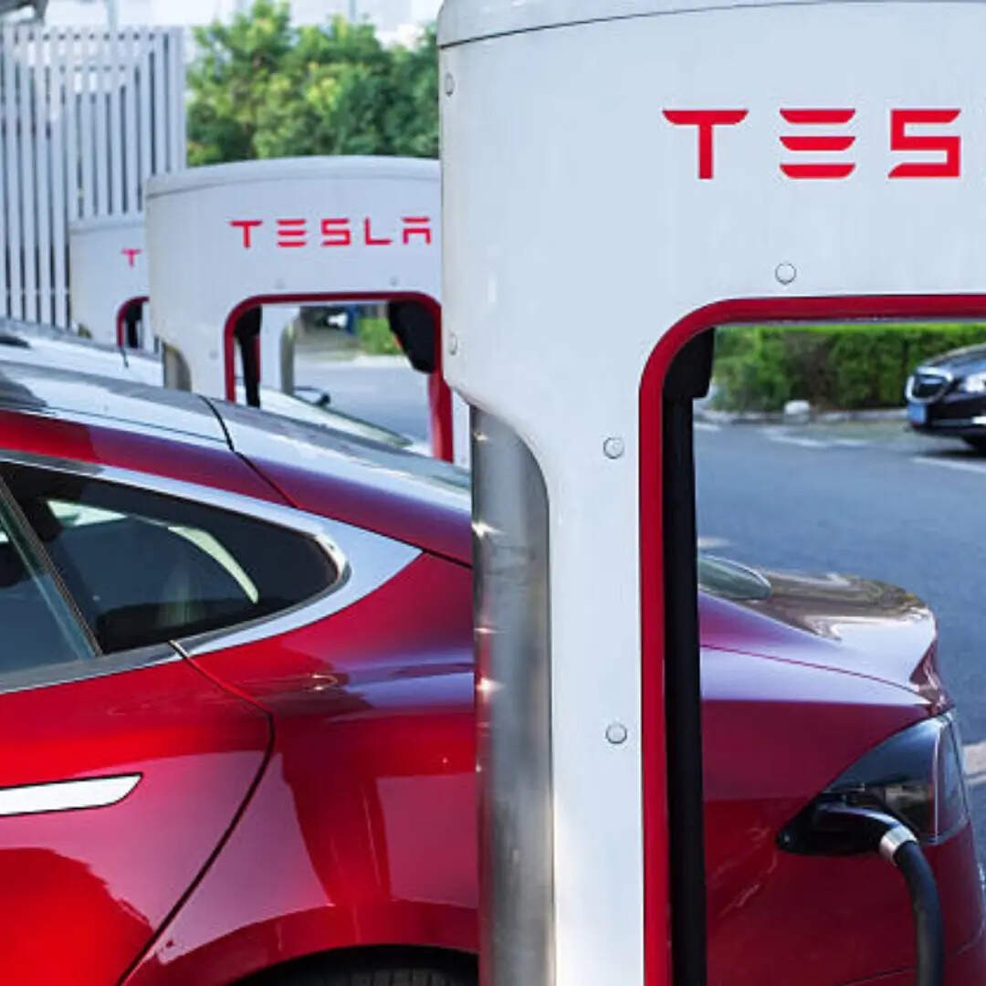 Tesla Model Y कार से होगी शुरुआत