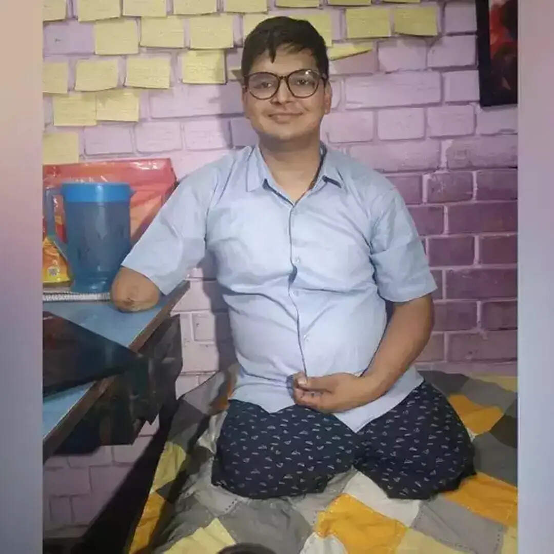 बिना कोचिंग आईएएस