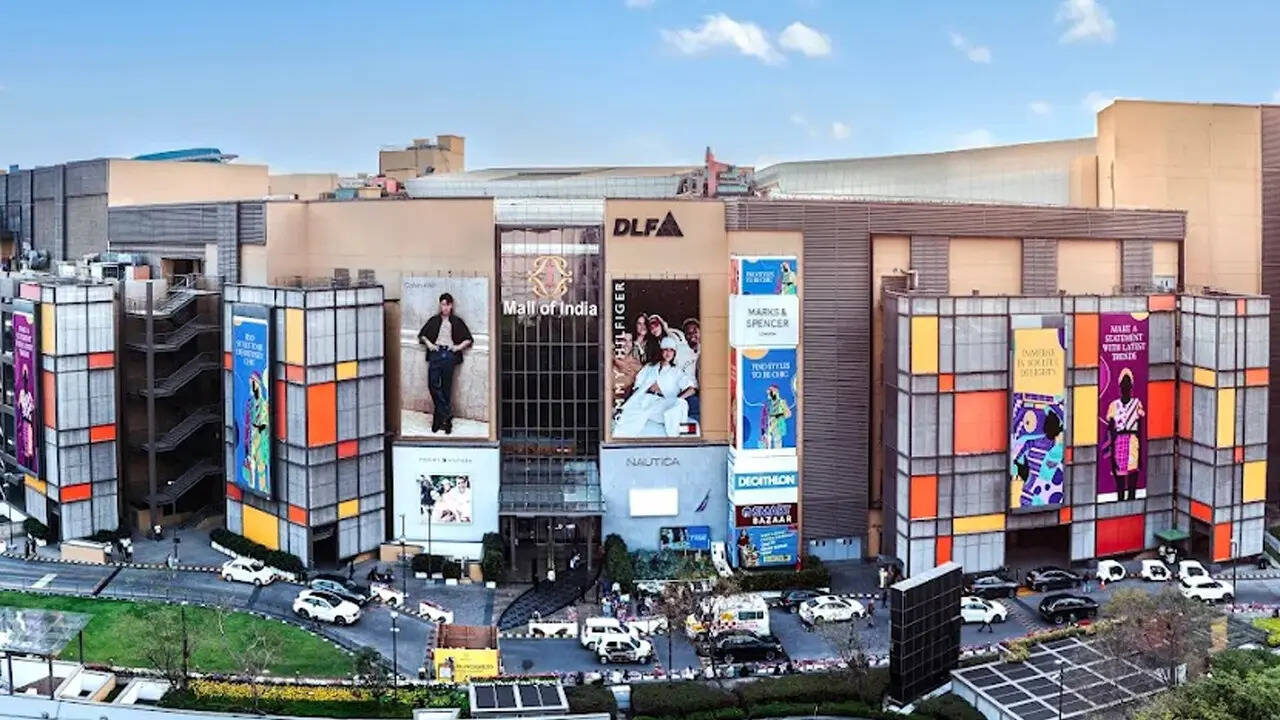 DLF मॉल ऑफ इंडिया