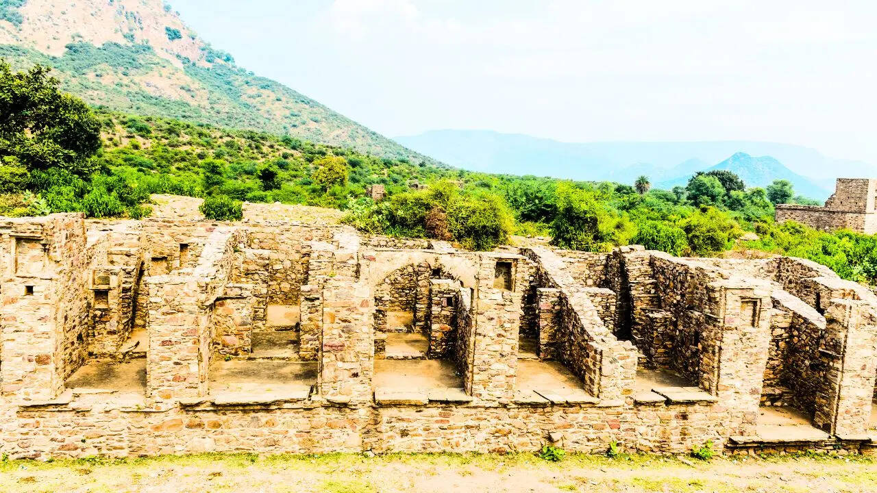 The fort of Rajasthan which is deserted despite being magnificent|भारत ...