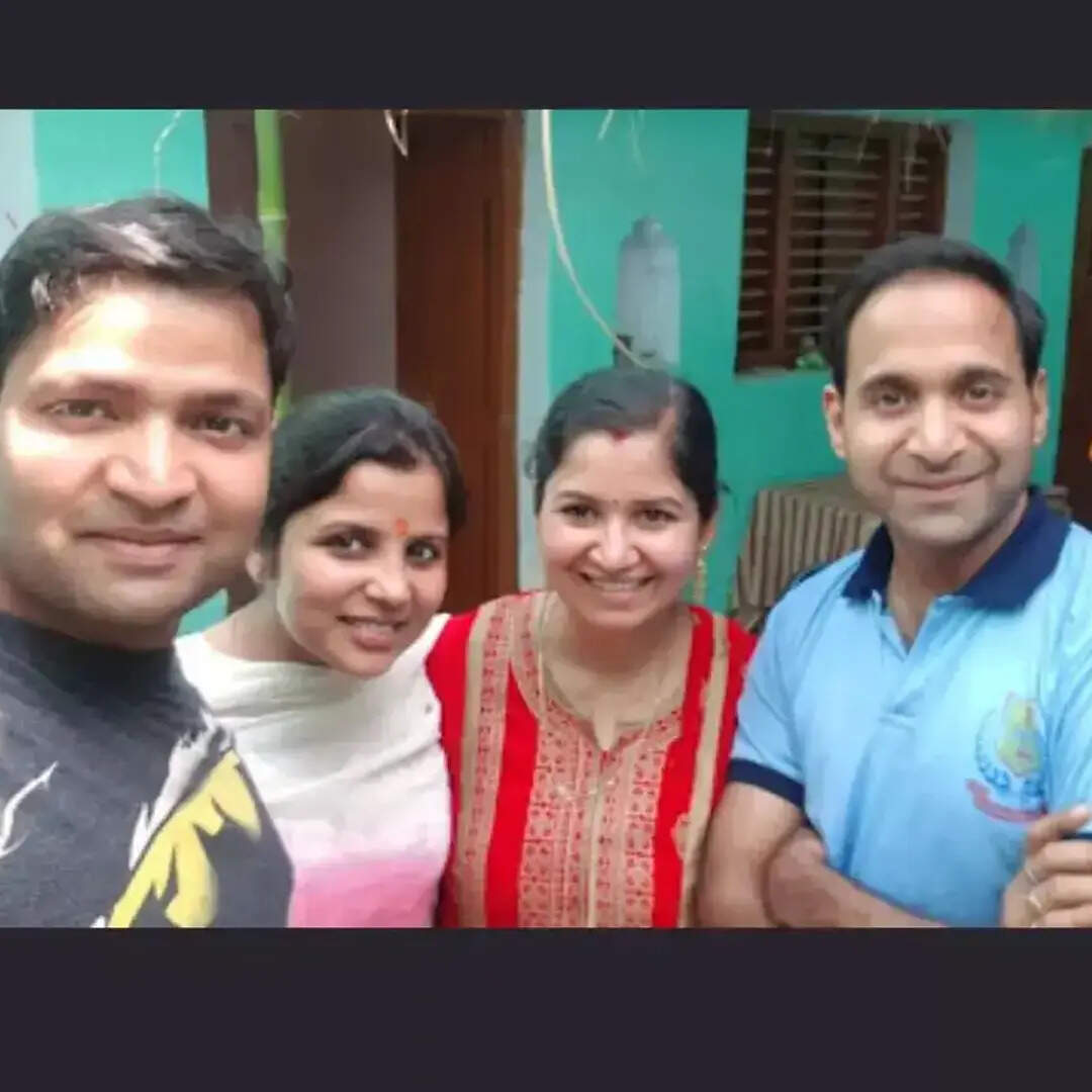 चारों बच्चे बन गए अफसर 