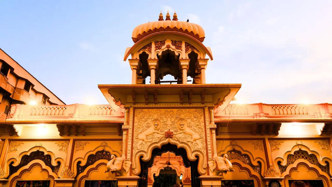 श्री बांके बिहारी मंदिर वृंदावन