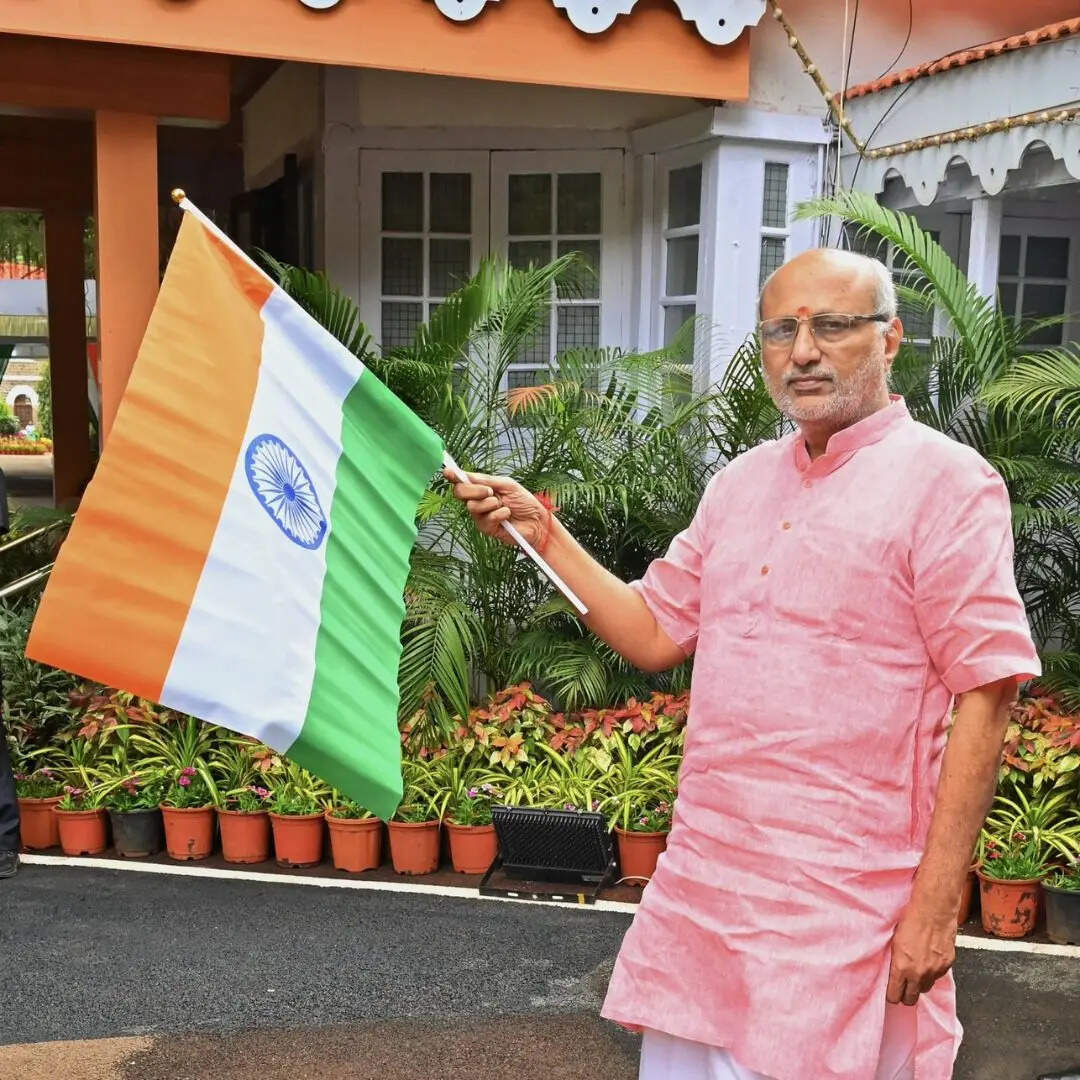 कहां से हुई पढ़ाई