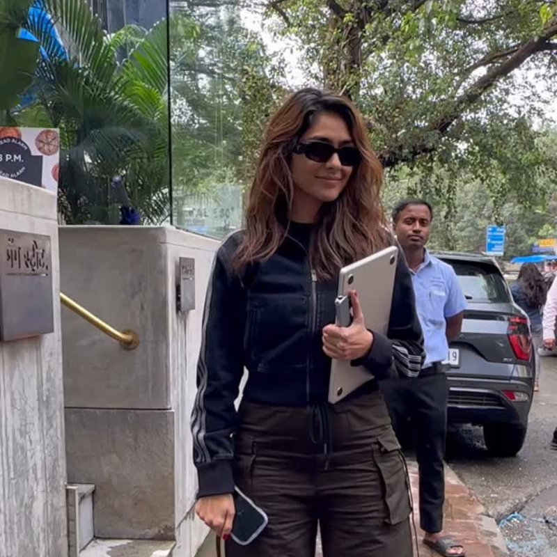 हसीन लगीं मृणाल ठाकुर