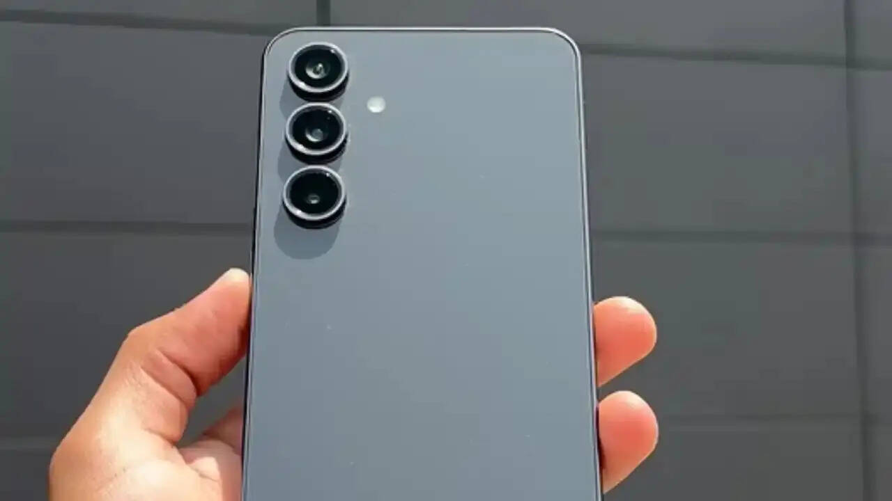 Dynamic AMOLED 2X डिस्प्ले