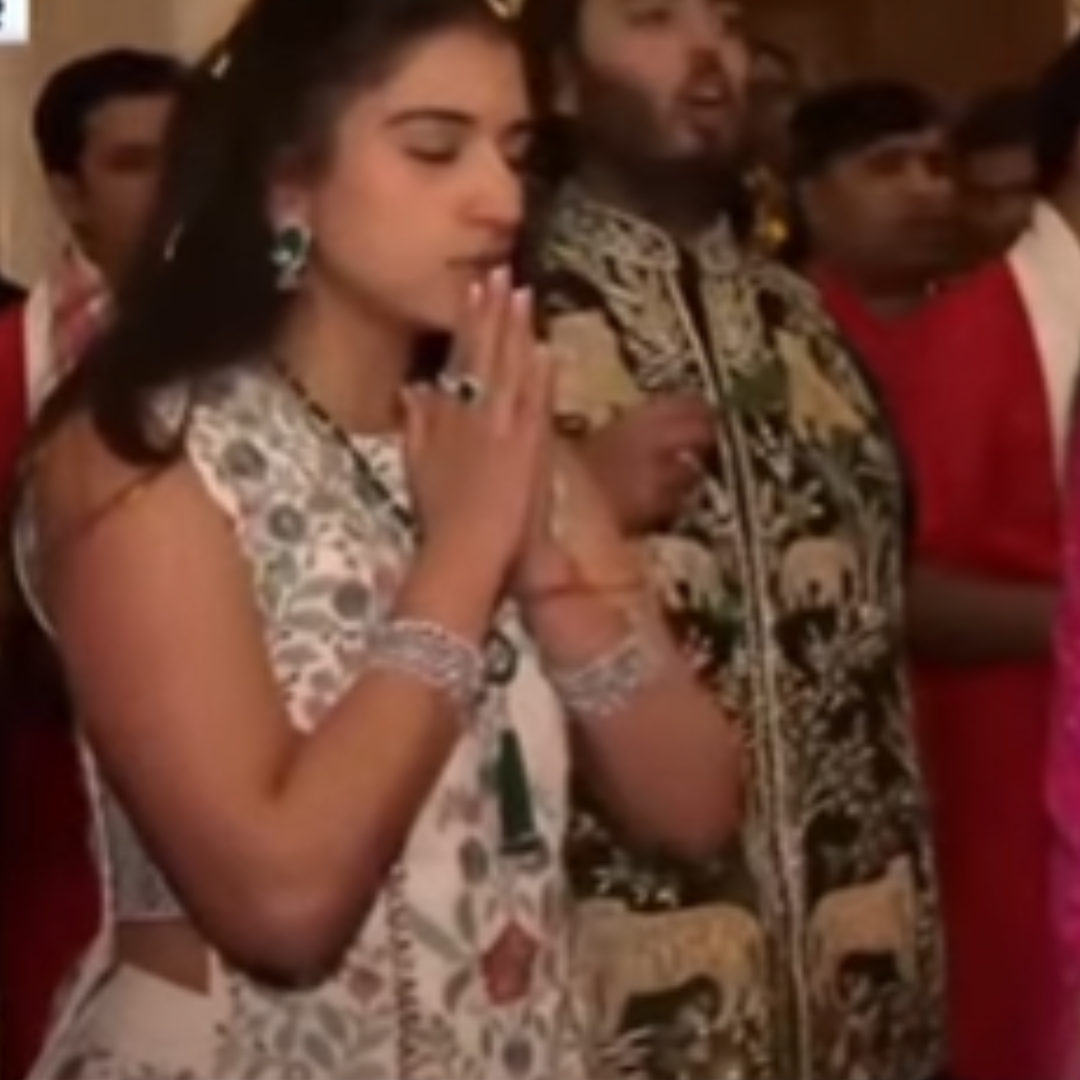 ज्वेलरी का लुक