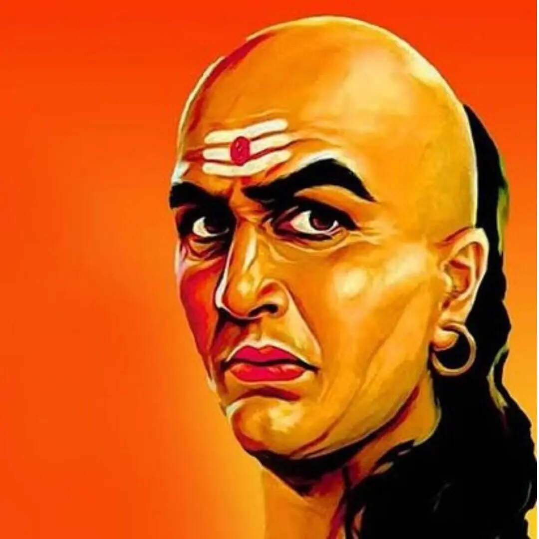 धन और शक्ति का संतुलन
