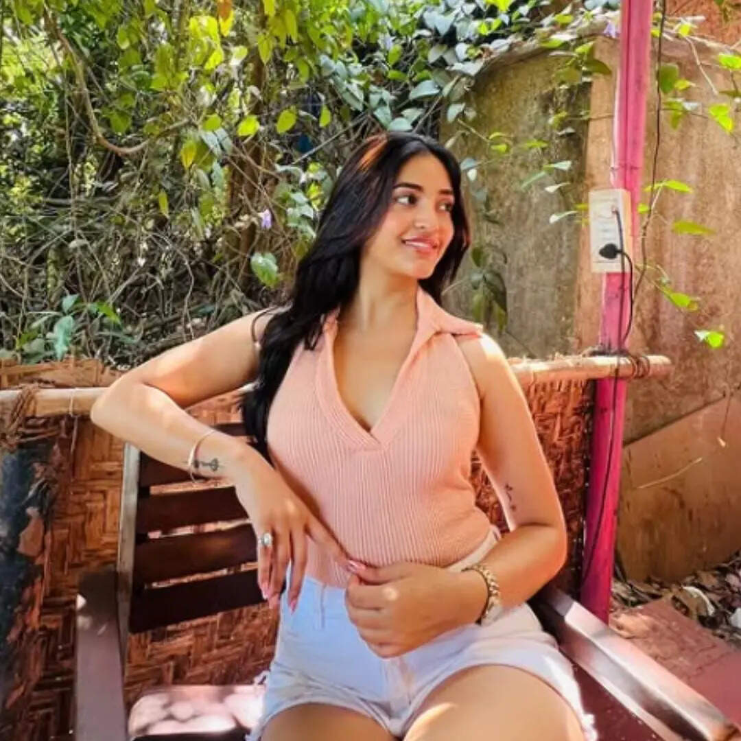 ​कौन हैं आकृति अग्रवाल