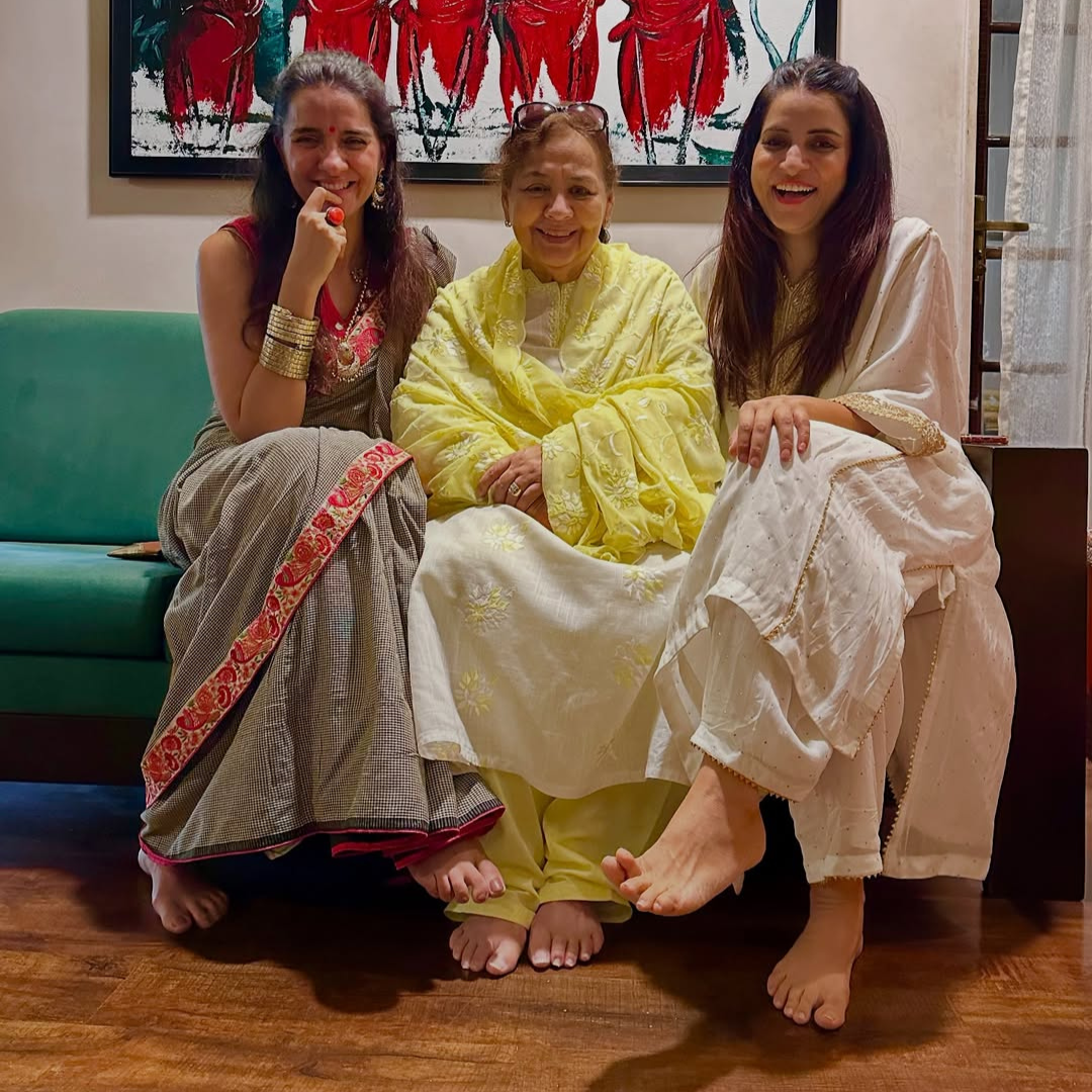 उम्र बड़ी लेकिन मुस्कान वहीं