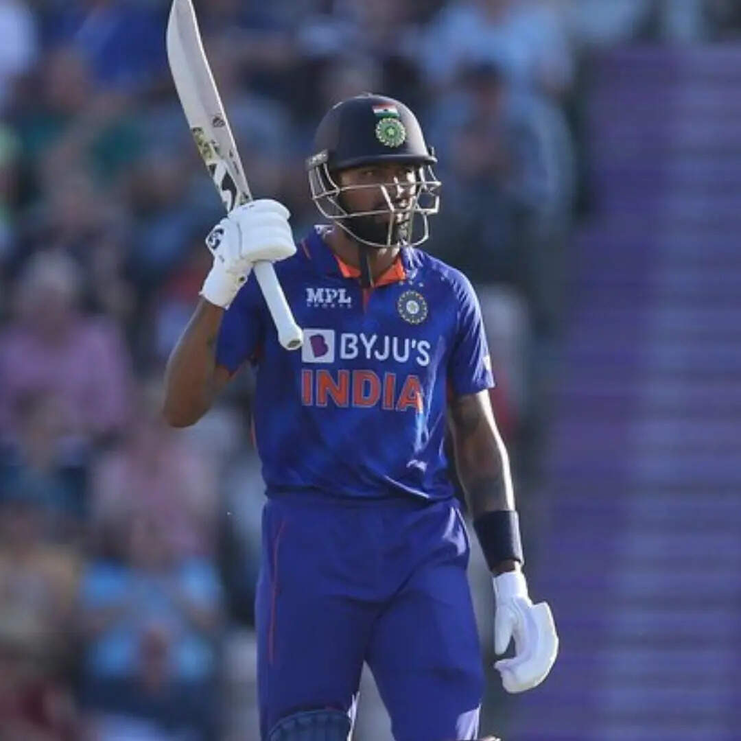 कपिल से की तुलना 