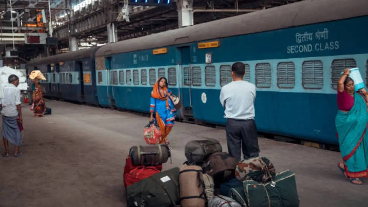 फिल्मों से होती है जमकर कमाई
