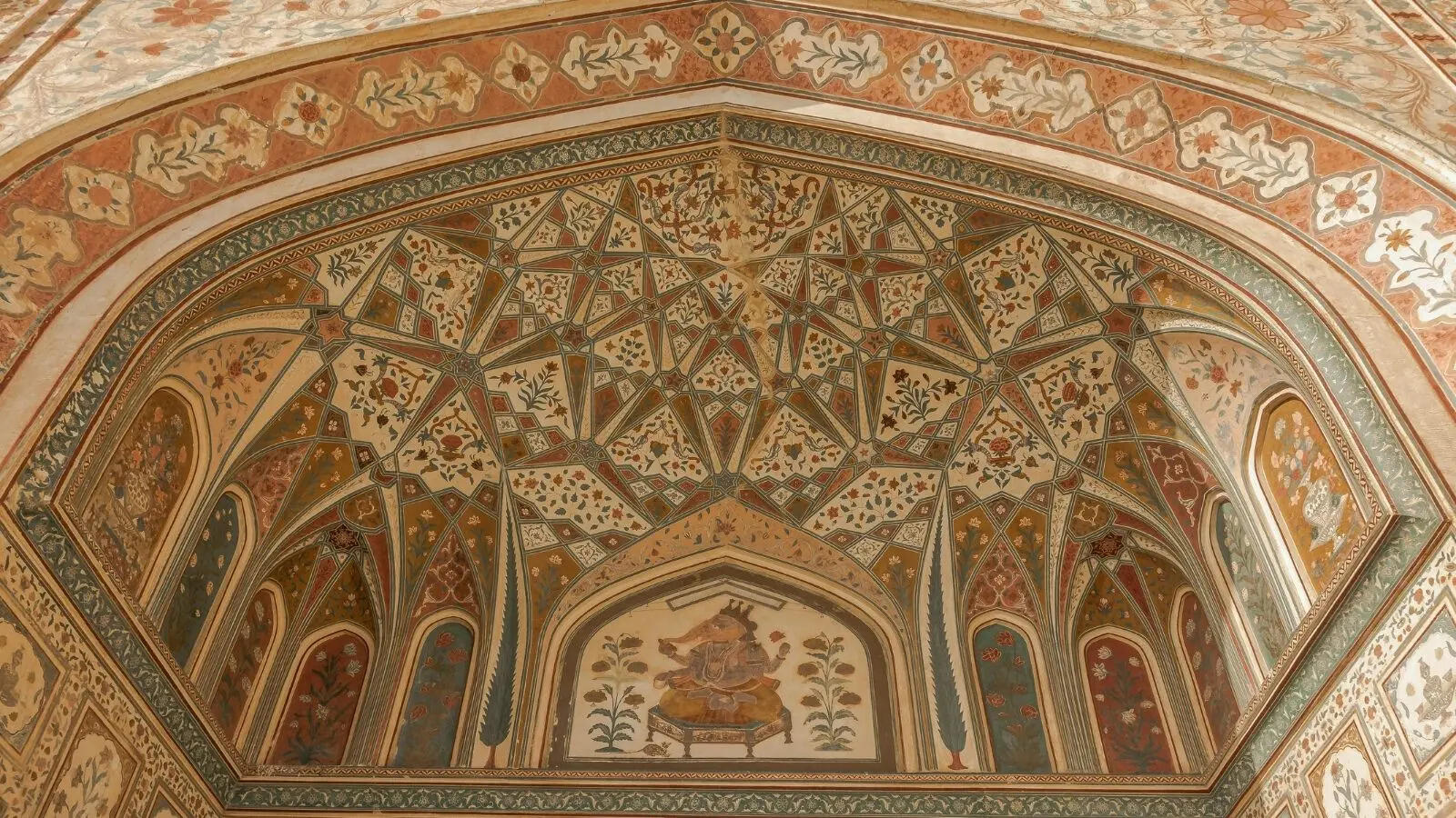 औरंगजेब ने कराई भाई की हत्या