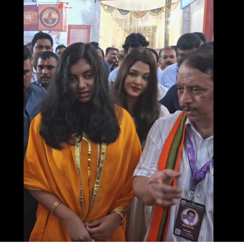 ऐश्वर्या राय-आराध्या बच्चन ने लिया आशीर्वाद