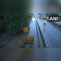 Gurugram Rain Alert बरसात से गुरुग्राम बना तालाब वर्क फ्रॉम होम और ऑनलाइन क्लास का निर्देश आज भी भारी बारिश का अलर्ट
