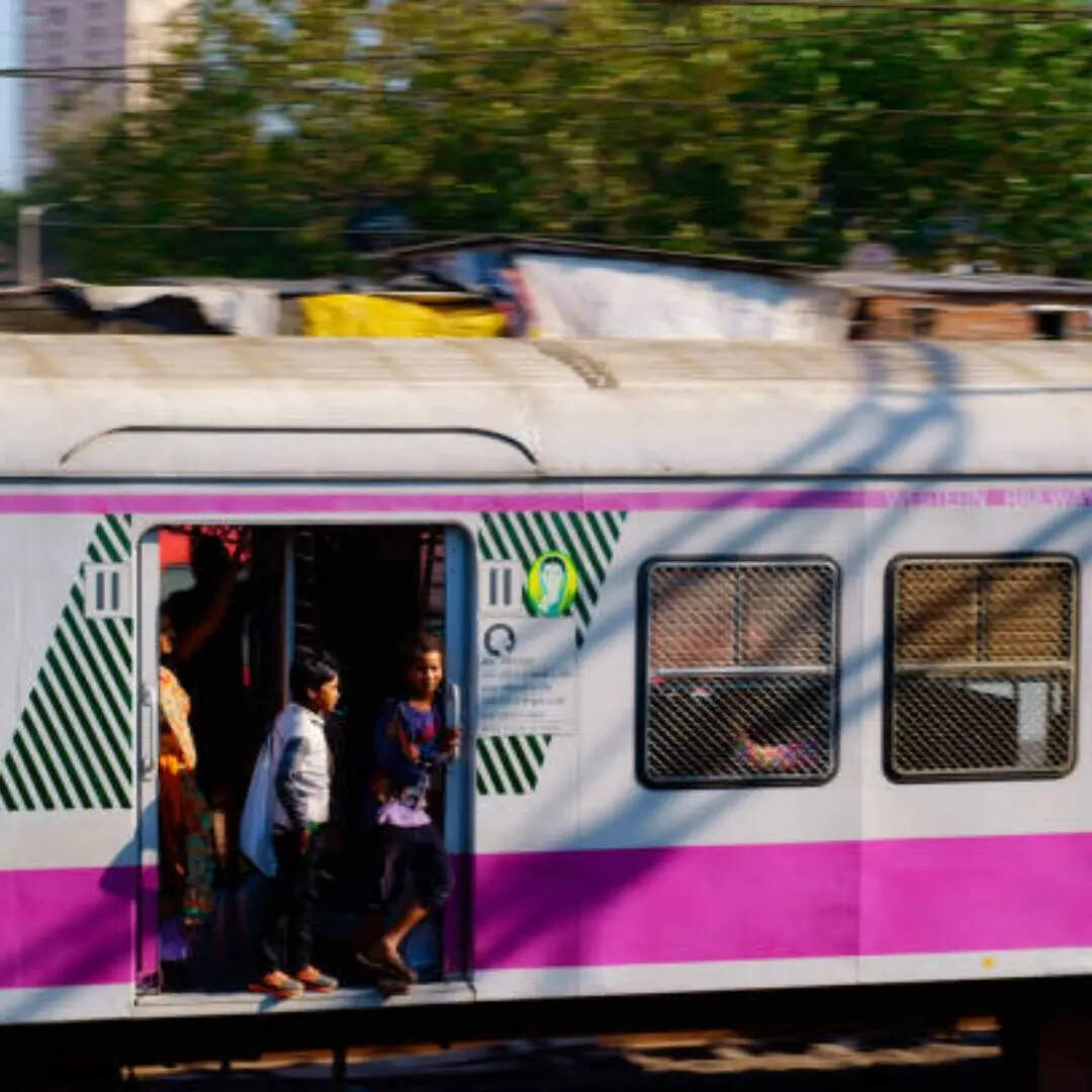 फॉर्म और चार्जेस की जानकारी