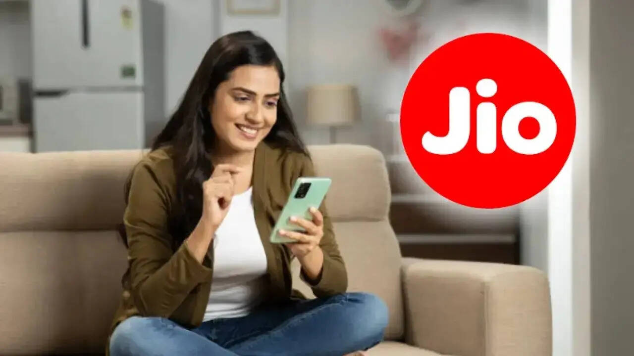 जियो होम