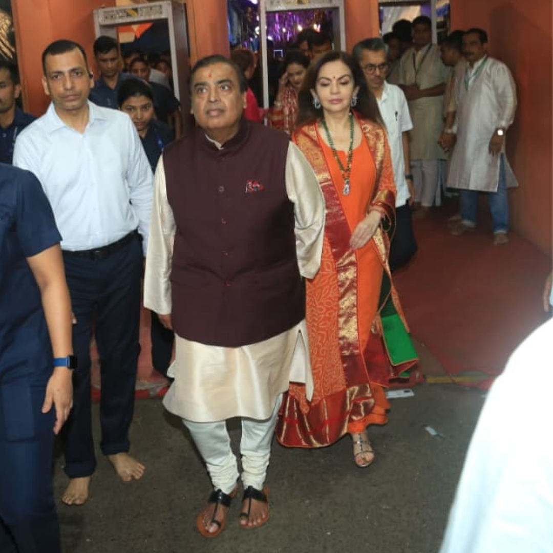 दुपट्टा लगा यूनिक