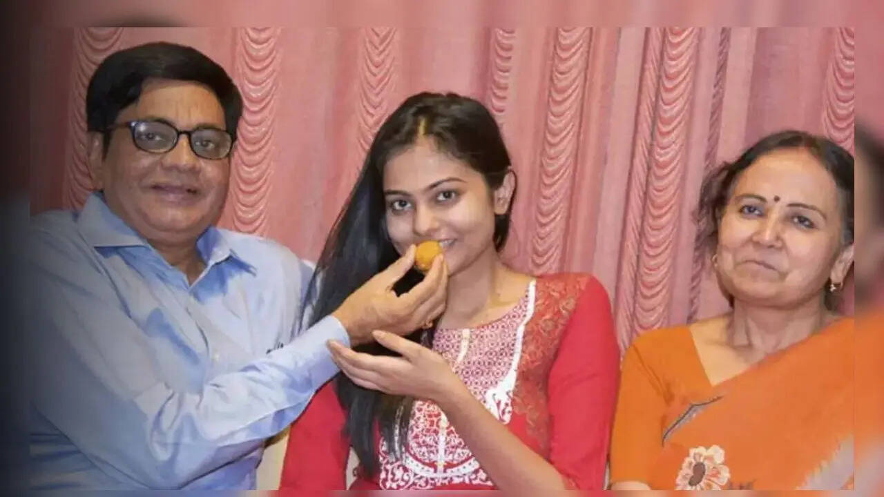 डॉक्टर से IAS बनने की प्रेरणा