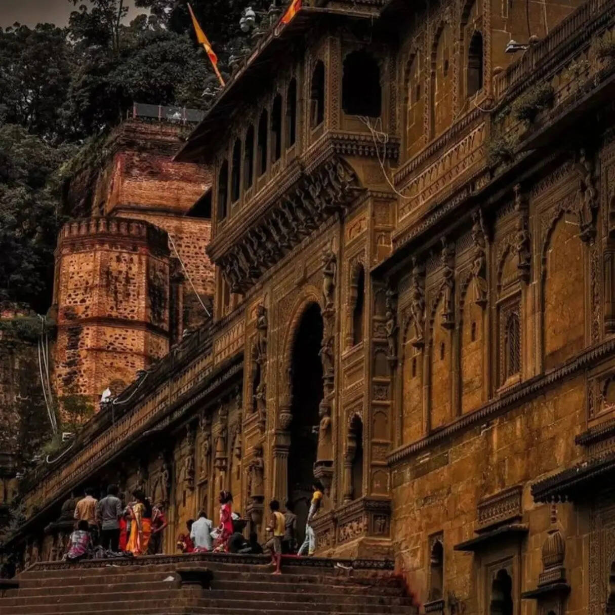 कैसे पहुंचें महेश्वर