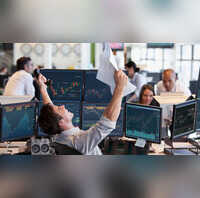 Dividend stocks मझगांव डॉक भारत डायनेमिक्स समेत इन 5 डिफेंस स्टॉक्स में डिविडेंड से कमाई का मौका