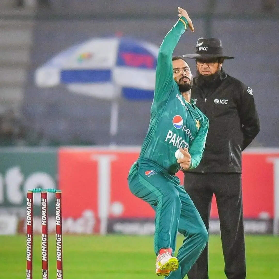 T20I हैट्रिक लेने वाले पहले पाकिस्तानी स्पिनर