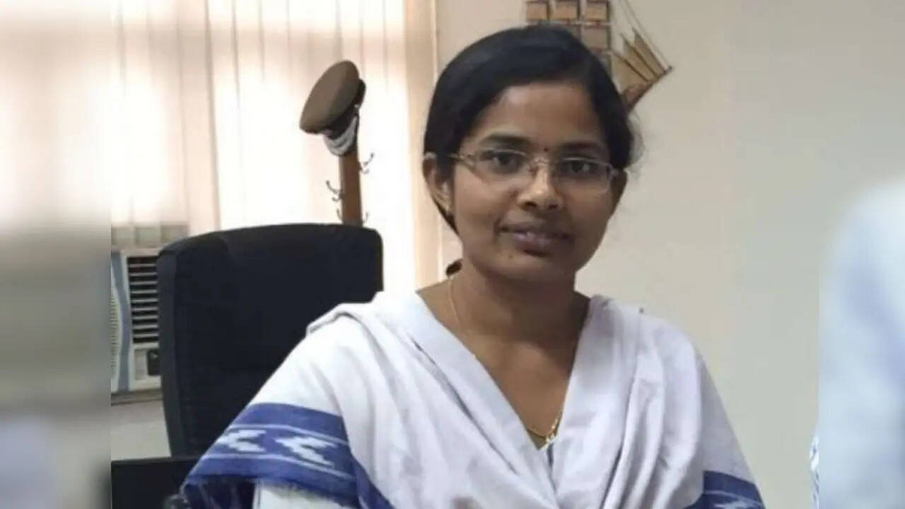 पढ़ाई को देनी होगी प्राथमिकता