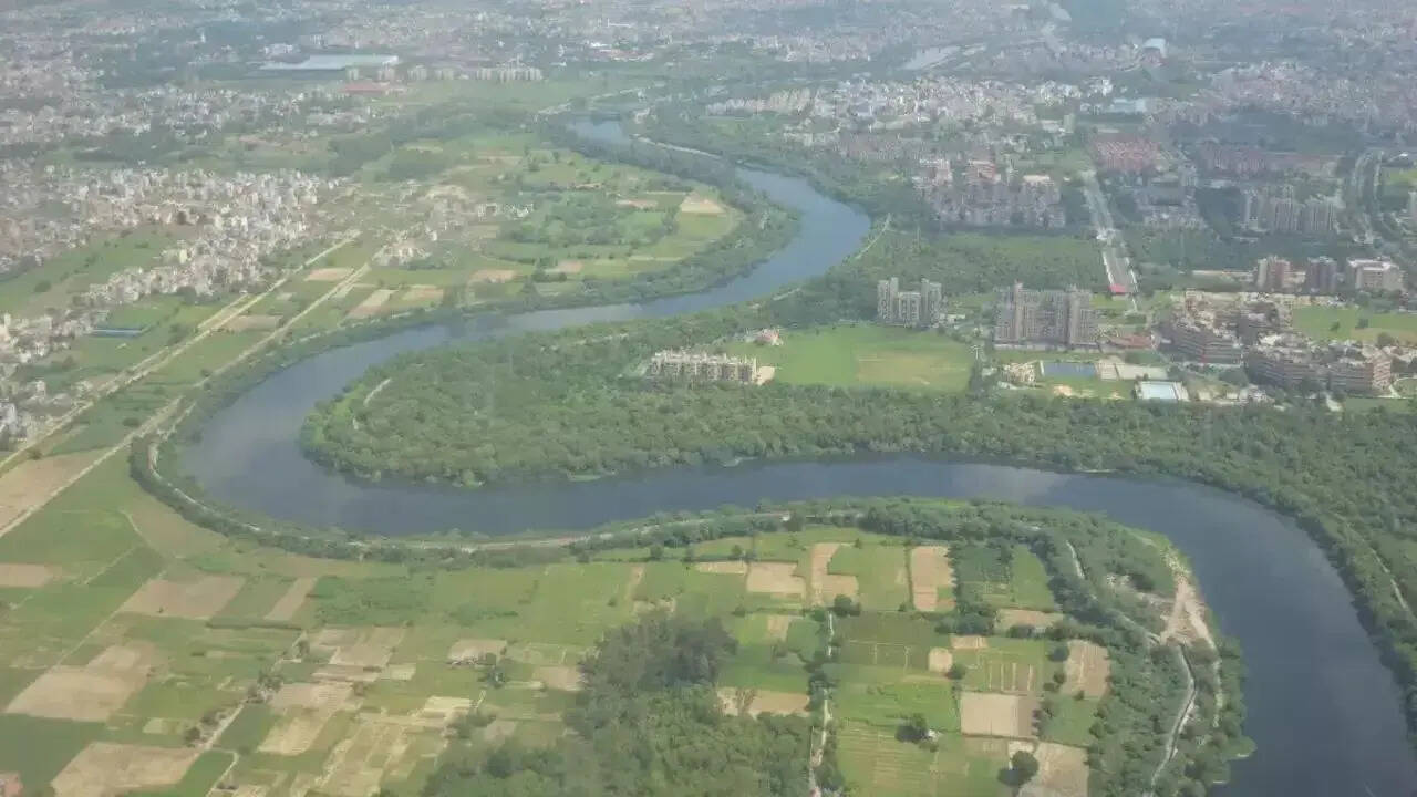ये था साहिबी नदी का रूट