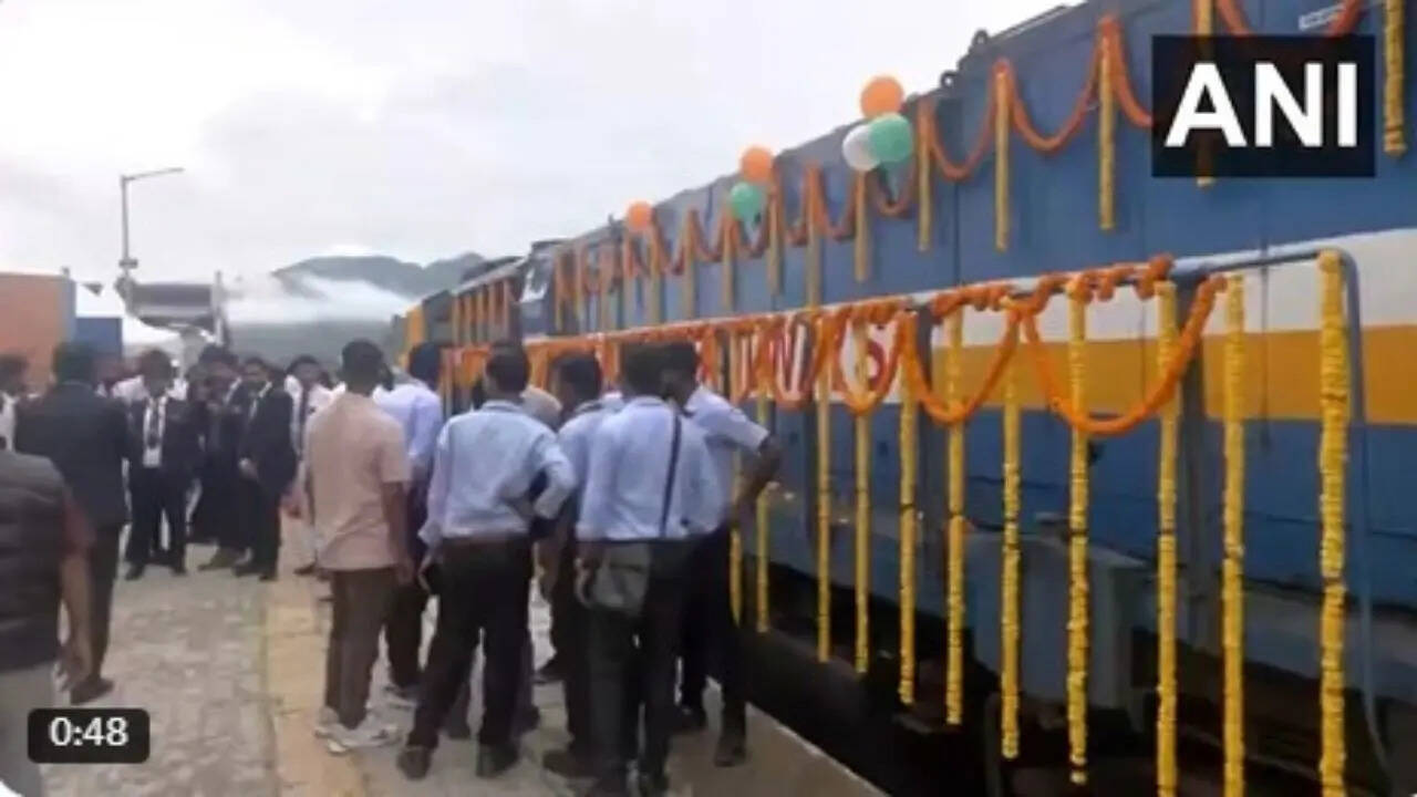 ट्रेन चलने से कई राज्यों के लोगों को लाभ मिलेगा