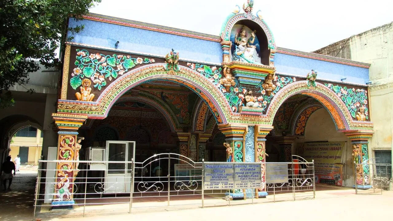 Famous libraries in india biggest library in India bharat ki pramukh ...