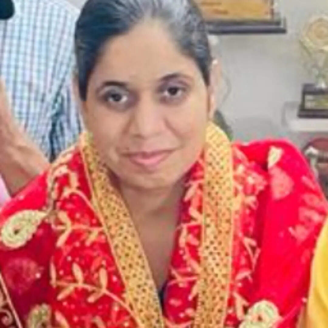 मां बनाना चाहती थीं आईएएस