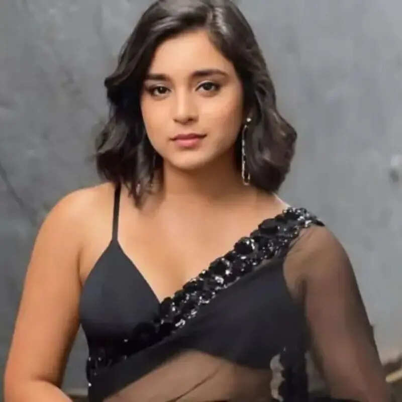 सुंबुल तौकीर खान (Sumbul Touqeer Khan)