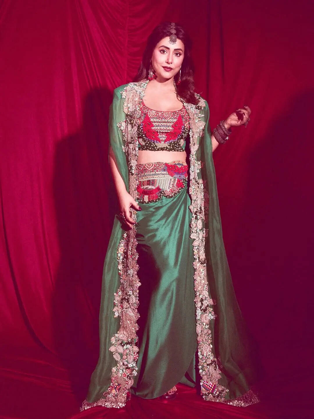  ईशा मालवीय ने भी की तारीफ