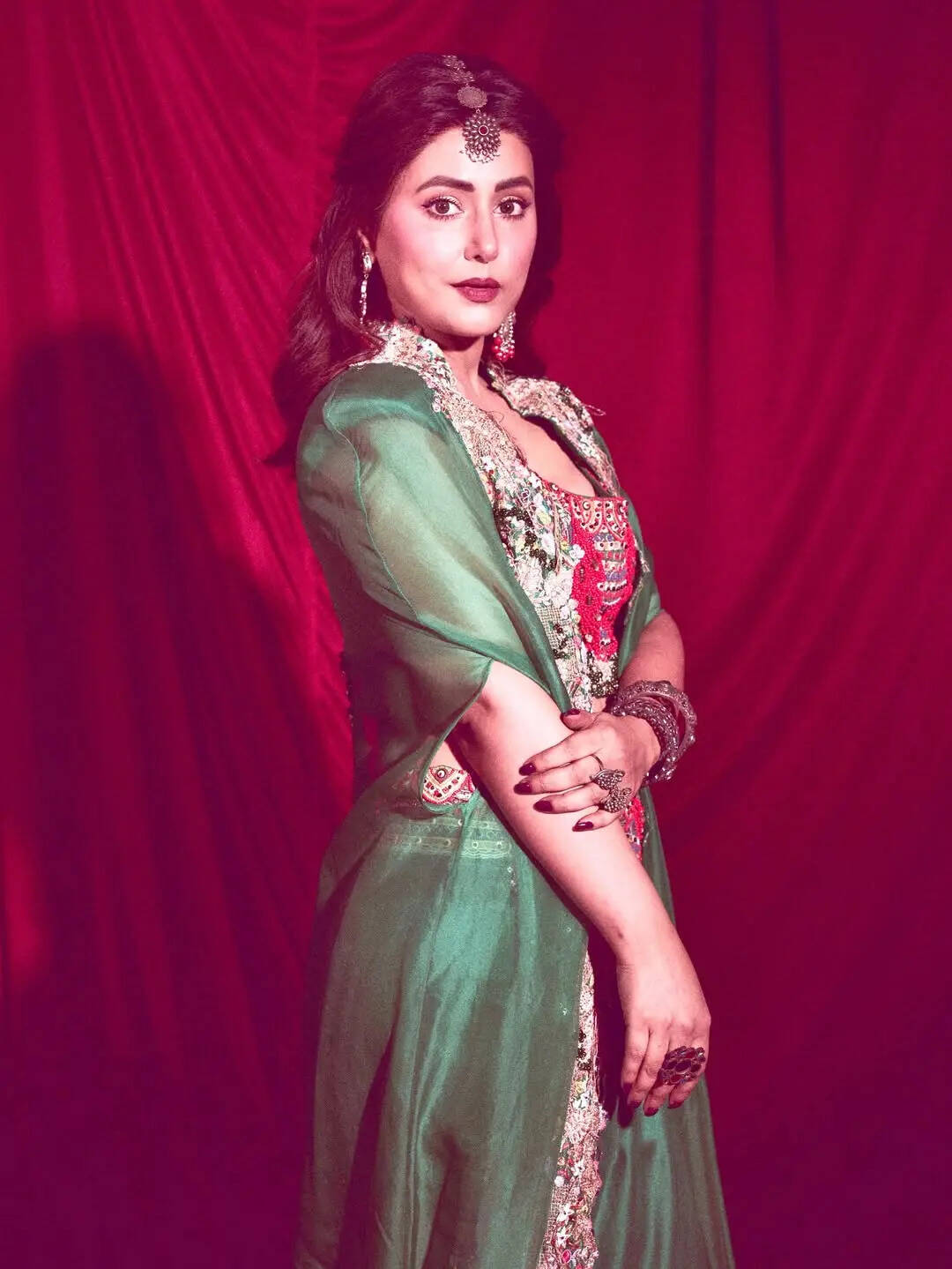  प्यारी लगीं हिना खान