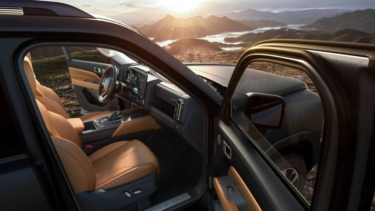 HAVAL H9 SUV के डाइमेंशंस और फीचर्स