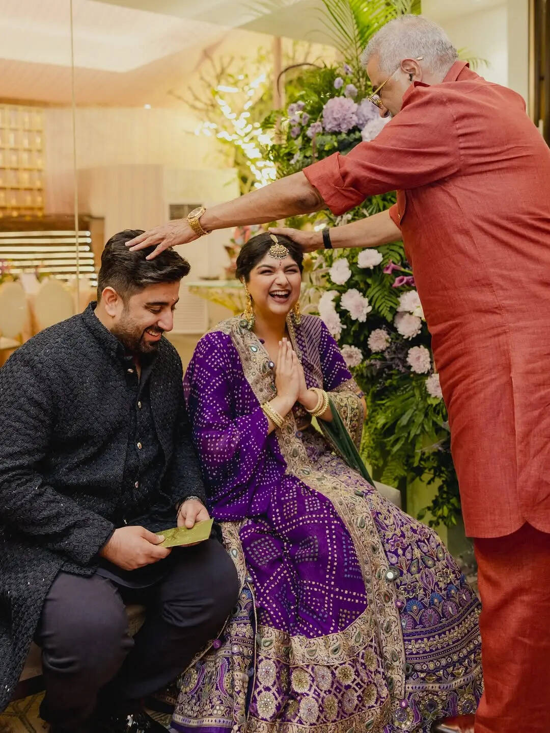 बोनी कपूर ने दिया आशीर्वाद