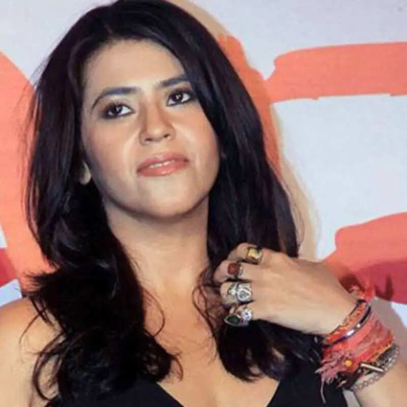 एकता कपूर ने टीवी स्टार्स से मांगी माफी