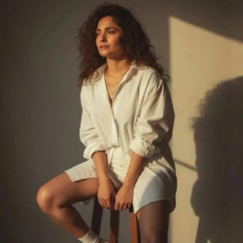 अंकिता लोखंडे ने दिखाया ग्लैमरस अंदाज