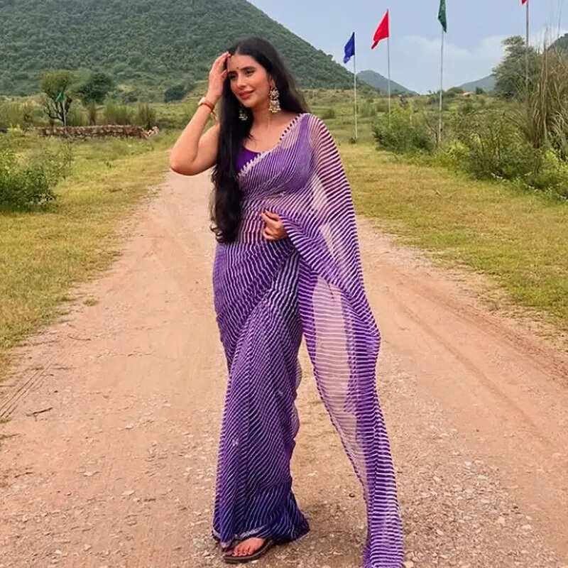 चारु असोपा 