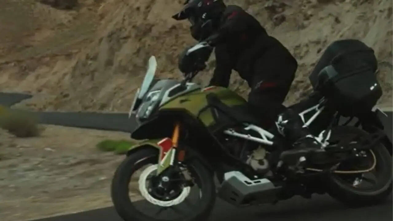 TVS Apache RTX 300- पावरफुल इंजन और परफॉर्मेंस