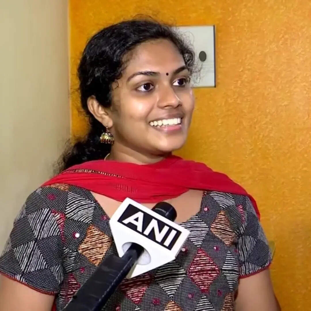 आर्थिक तंगी में गुजरा बचपन