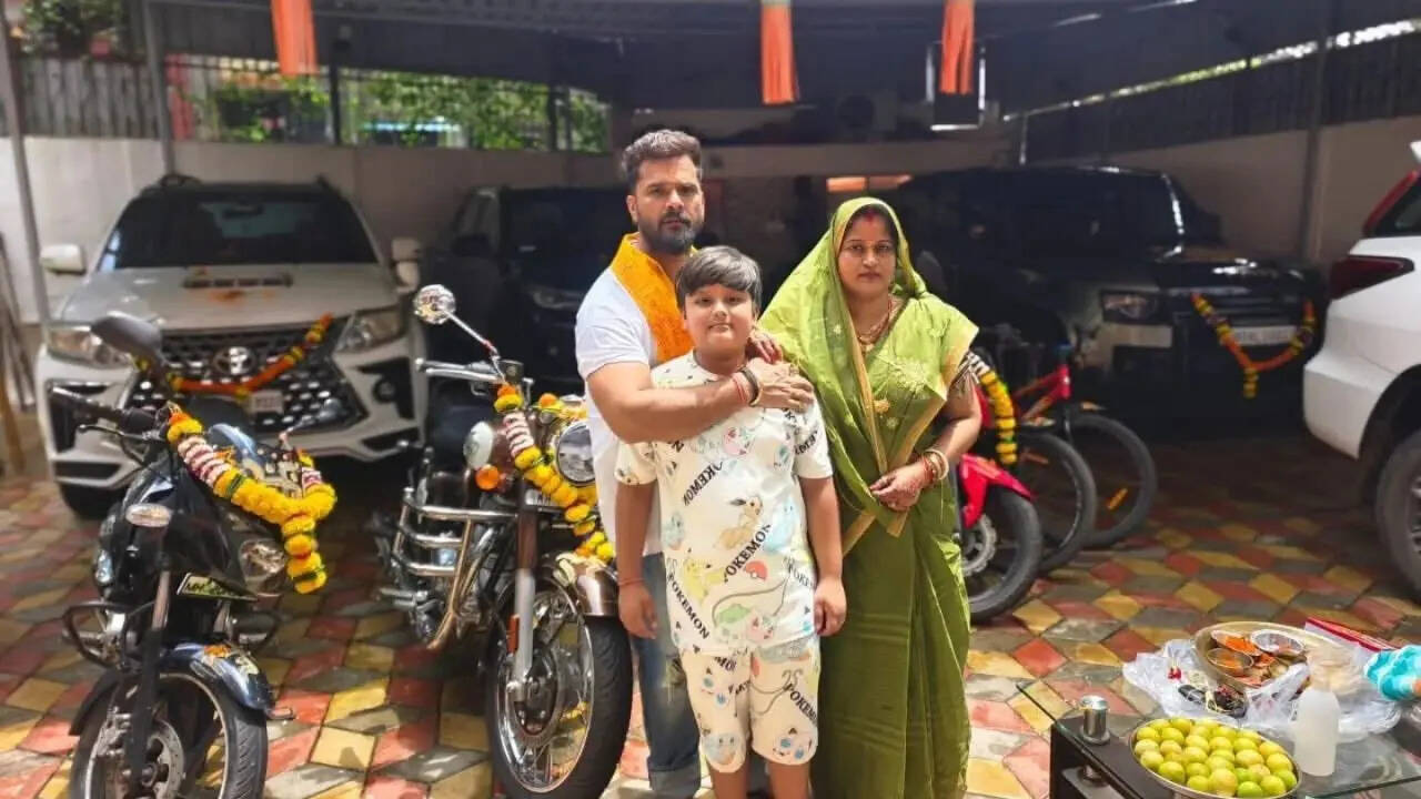 खेसारी का लग्जरी कार कलेक्शन: मॉडल, कीमत और खासियत​