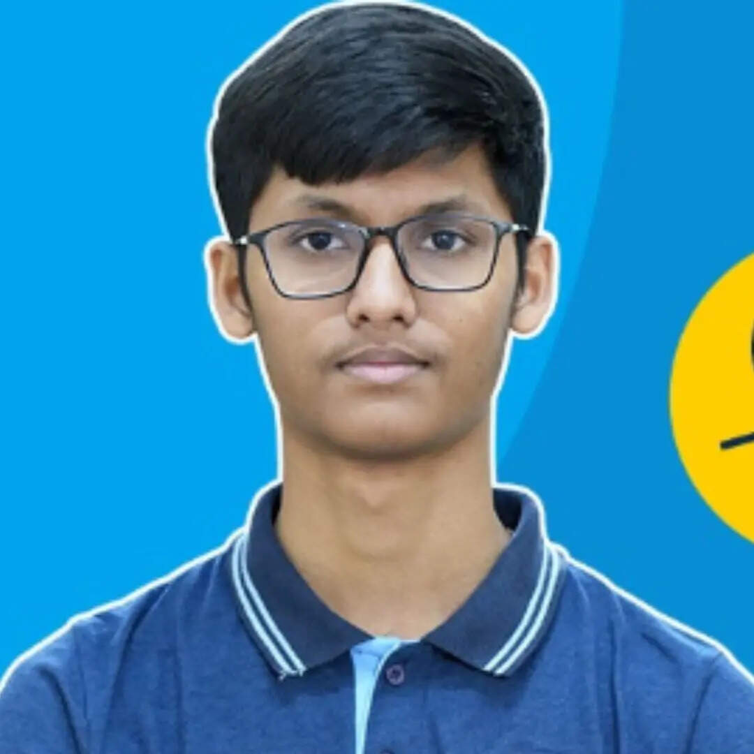 neet topper utkarsh awadhiya success story who scored 99 percent and ...