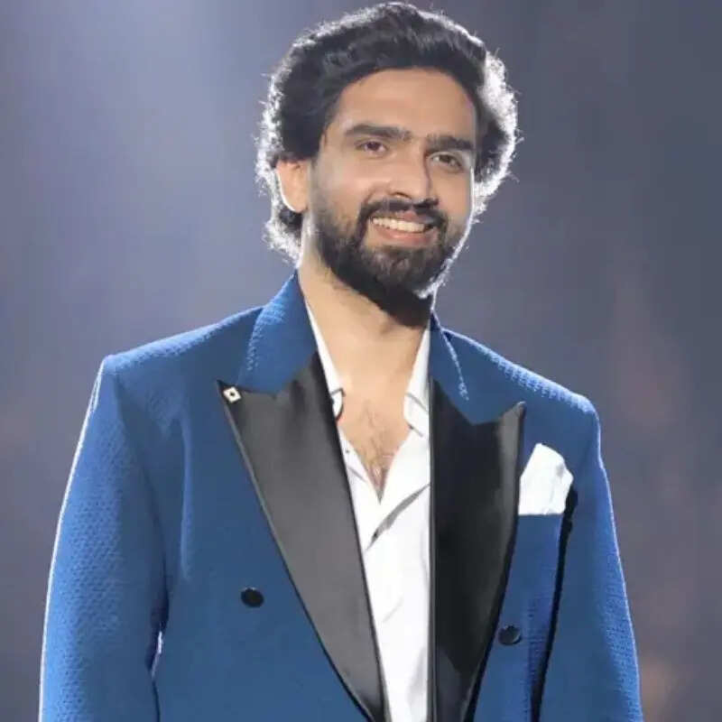 बिग बॉस 19 से अमाल मलिक की एग्जिट पर तोड़ी पिता ने चुप्पी 