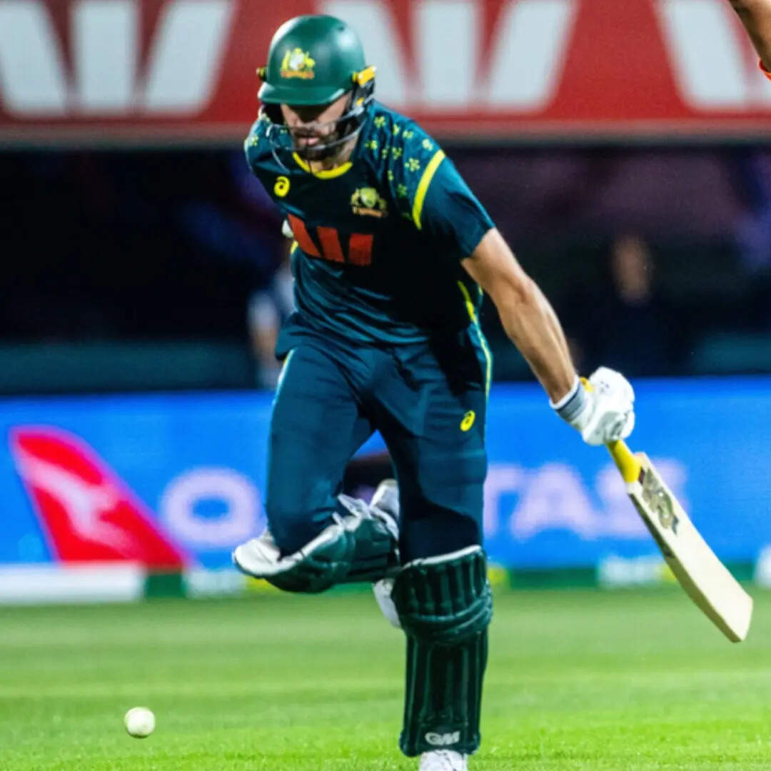 मिचेल मार्श भी 11 रन बनाकर आउट