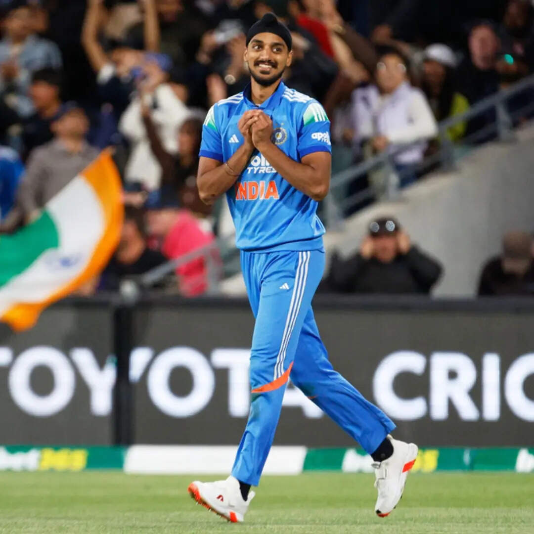 भारतीय गेंदबाजों में अर्शदीप चमके