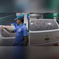 गजब जबरदस्त आर्टिस्ट निकला ये पेट्रोलकर्मी गाड़ी के गंदे शीशे पर उंगली से बना डाला शानदार कार्टून